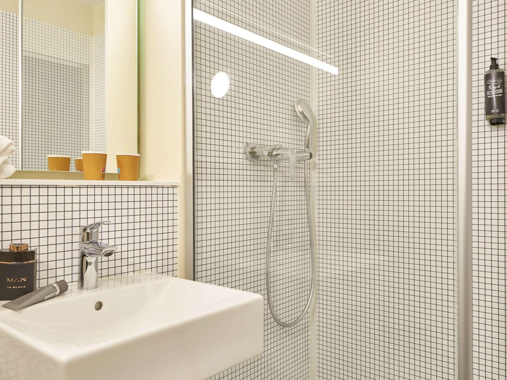 Ibis Budget Paris Porte D'Aubervilliers Exterior foto