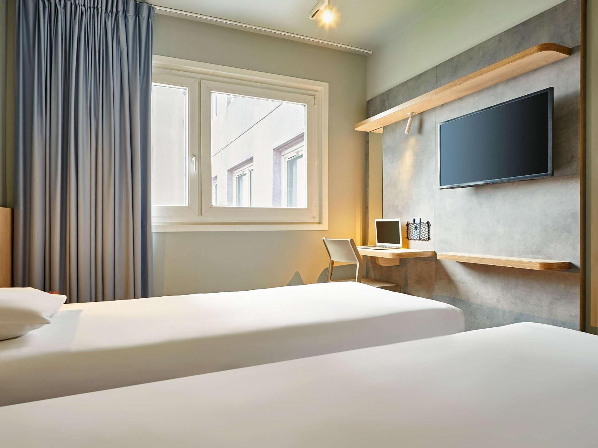Ibis Budget Paris Porte D'Aubervilliers Exterior foto