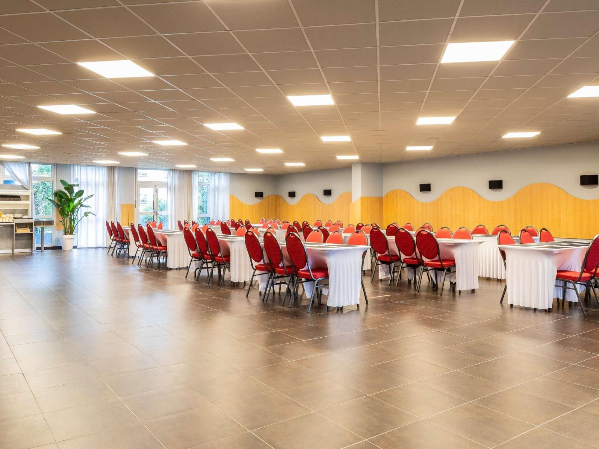 Ibis Budget Paris Porte D'Aubervilliers Exterior foto