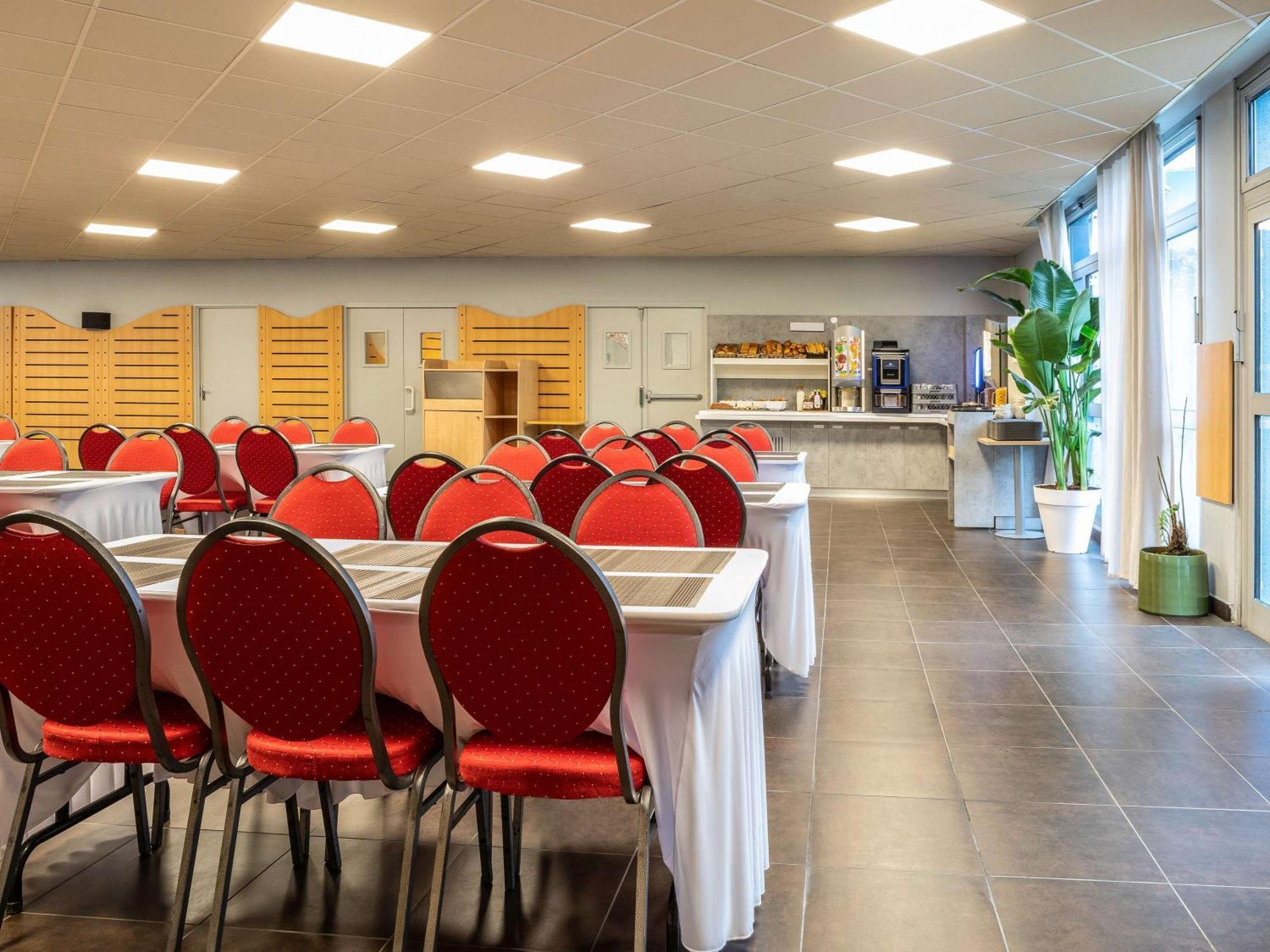Ibis Budget Paris Porte D'Aubervilliers Exterior foto